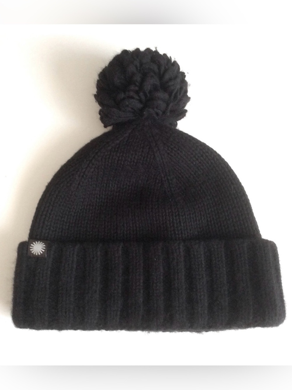 UGG Black Unisex Cuff Hat with Yarn Pompom Winter Beanie Streetwear Gorpcore OS